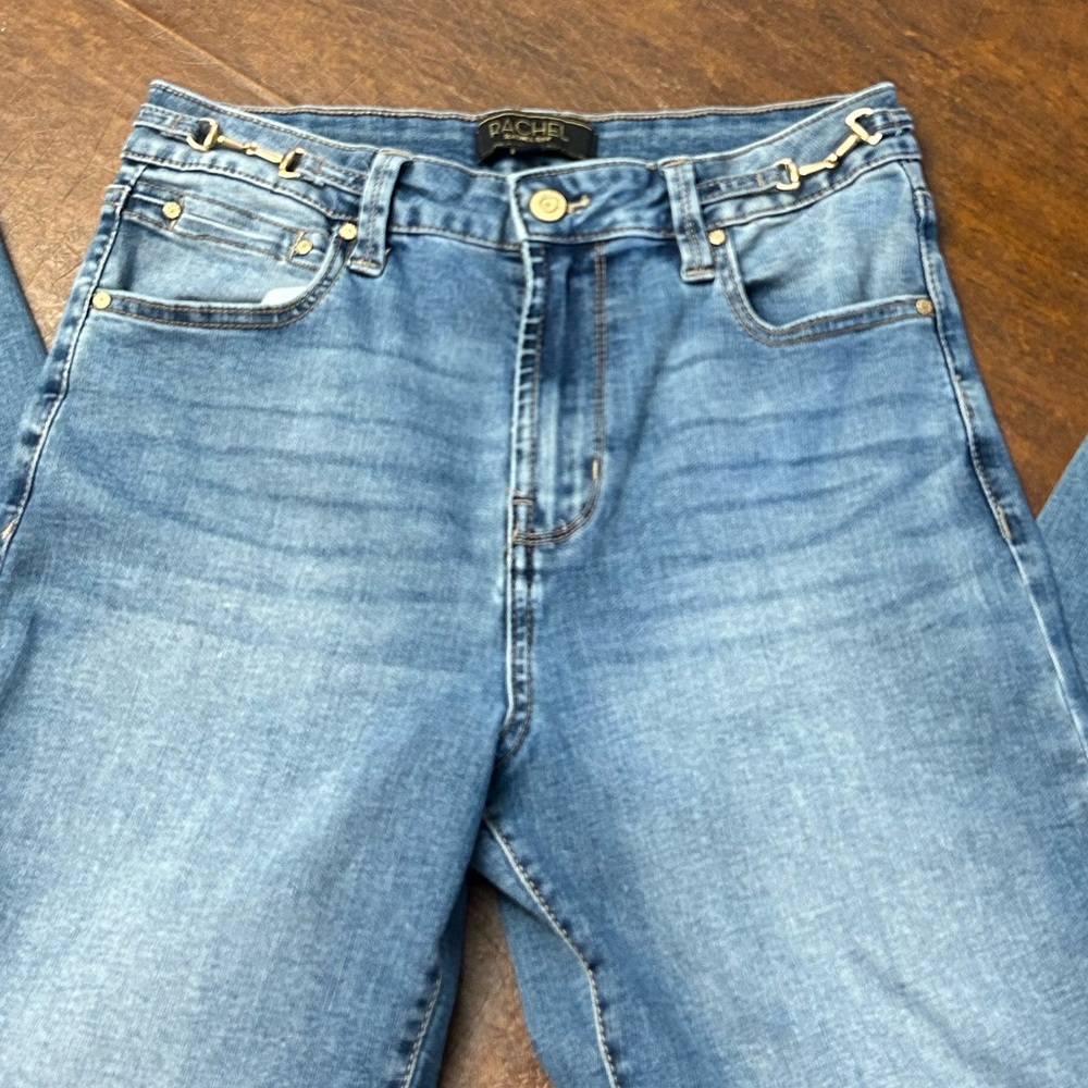 RACHEL Rachel Roy Blue Denim Jeans w Gold Tone Chain Accent at Waist Sz 8/29 EUC - Picture 2 of 12